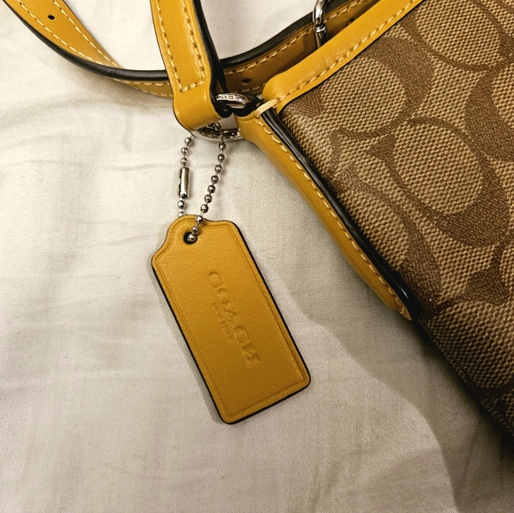 Coach File Signature F29210 Crossbody Bag Khaki Flax - Picture 6 of 8